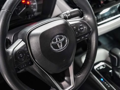 Used 2025 Toyota Corolla SE FWD image 20