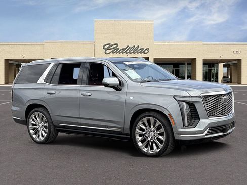 Certified 2026 Cadillac Escalade Luxury w/ LPO, Radiant Package AWD/4WD image 3