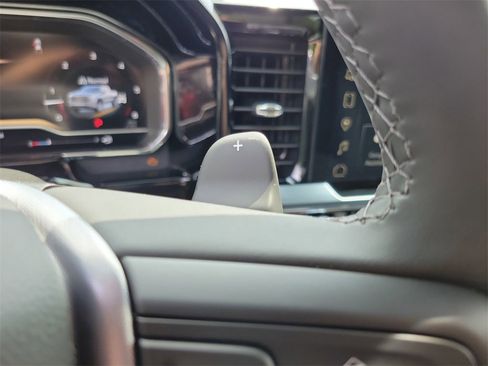 New 2025 GMC Sierra 1500 Elevation w/ Preferred Package image 17