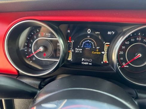 Used 2022 Jeep Wrangler Unlimited Rubicon w/ Xtreme Recon 35" Tire Package AWD/4WD image 63