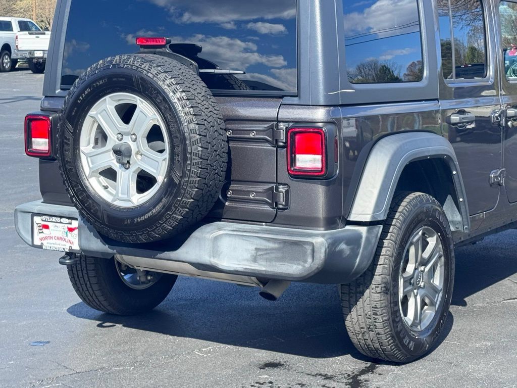 Used 2021 Jeep Wrangler Unlimited Sport AWD/4WD image 37