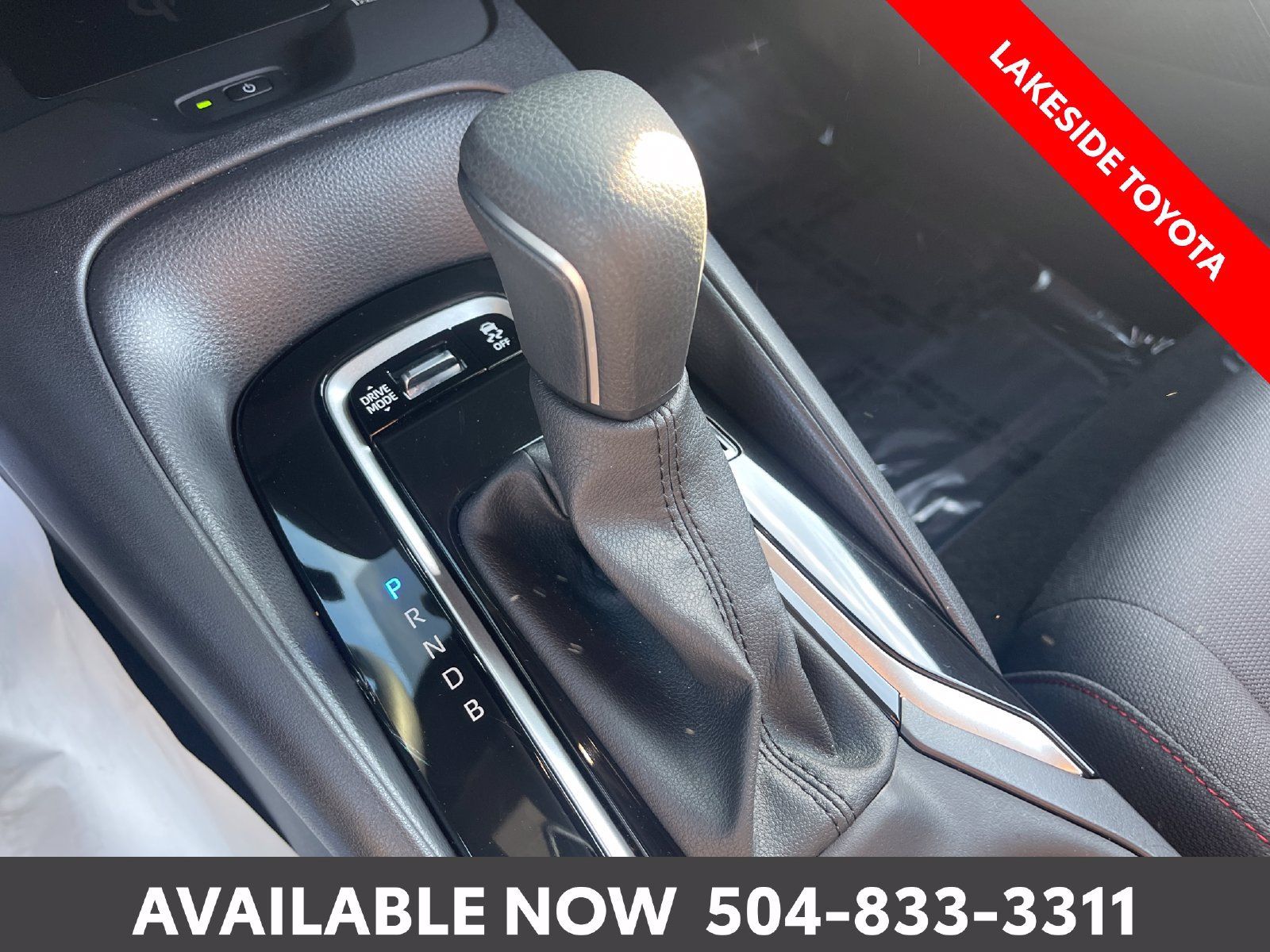 Used 2026 Toyota Corolla SE w/ SE Package FWD image 30
