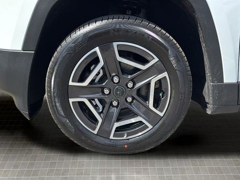 New 2026 Jeep Cherokee Laredo AWD/4WD image 26