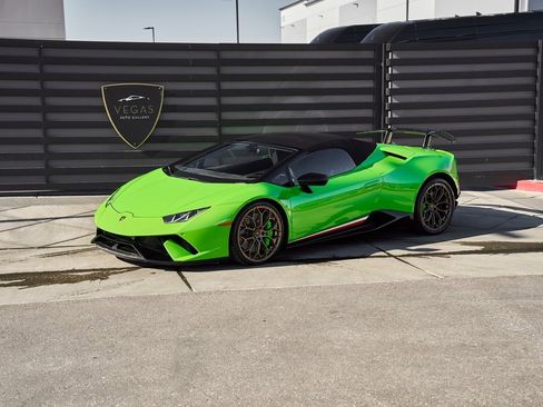 Used 2019 Lamborghini Huracan Performante image 5