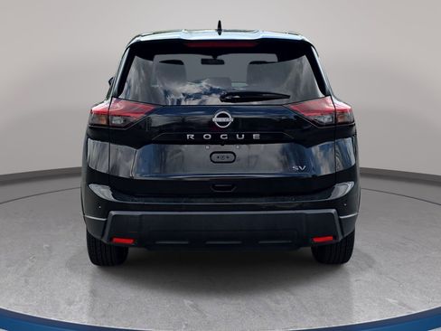 Used 2024 Nissan Rogue SV image 6