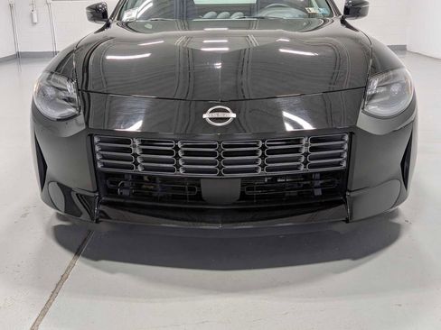 Used 2024 Nissan Z Performance w/ Floor Mat Package image 2