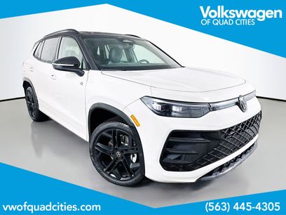 New 2026 Volkswagen Tiguan SE R-Line