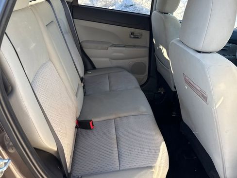 Used 2017 Mitsubishi Outlander Sport ES image 9