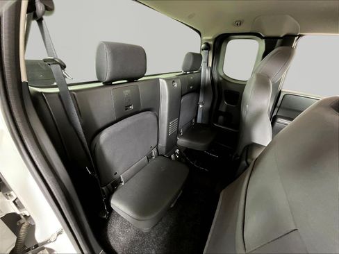 Certified 2025 Nissan Frontier S AWD/4WD image 26