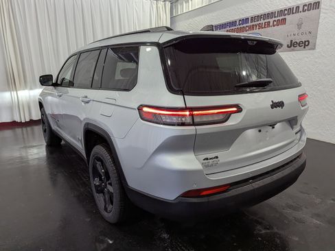 New 2025 Jeep Grand Cherokee L Limited image 9