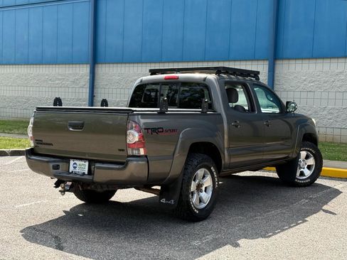 Used 2014 Toyota Tacoma 4x4 Double Cab w/ TRD Sport Package image 5