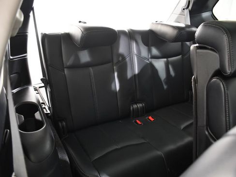 Used 2019 Nissan Pathfinder Platinum AWD/4WD image 20