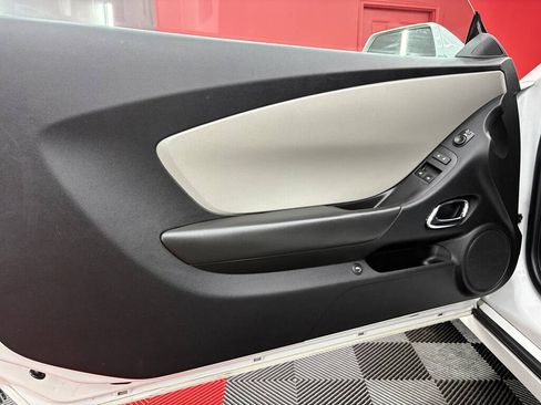 Used 2015 Chevrolet Camaro LS RWD image 7