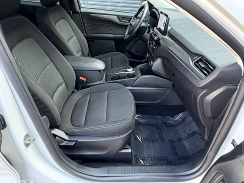 Used 2025 Ford Escape Active w/ Cold Weather Package AWD/4WD image 19