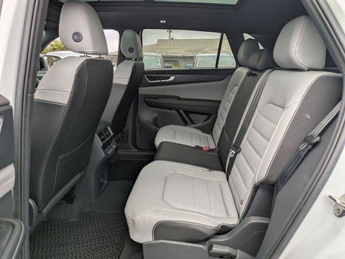 New 2026 Volkswagen Atlas Cross Sport SEL R-Line AWD/4WD image 29