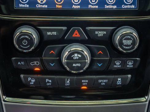 Used 2019 Jeep Grand Cherokee High Altitude AWD/4WD image 26