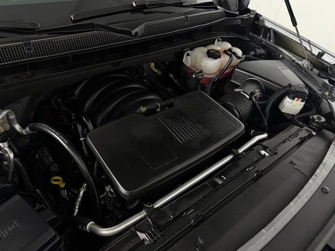 Used 2026 Chevrolet Suburban RST RWD image 31