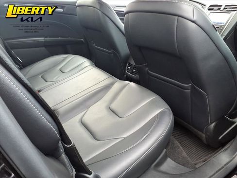 Used 2019 Ford Fusion Energi Titanium image 9