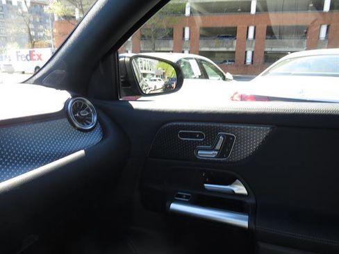 Used 2026 Mercedes-Benz GLA 250 4MATIC image 16