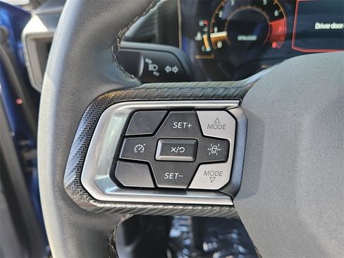 Used 2024 Ford Mustang Convertible image 17