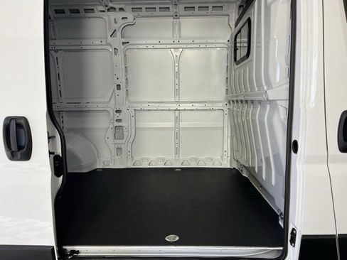 New 2026 RAM ProMaster 2500 w/ Convenience Group image 4