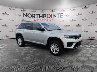 Used 2025 Jeep Grand Cherokee Laredo X w/ Trailer Tow Package AWD/4WD video 1