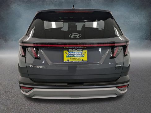 Used 2025 Hyundai Tucson Limited AWD/4WD image 5