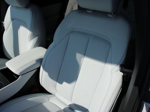 New 2026 Jeep Cherokee Limited AWD/4WD image 19