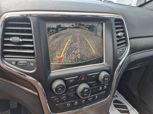 Used 2016 Jeep Grand Cherokee Limited AWD/4WD image 17