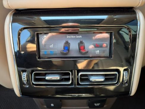 Used 2022 Lincoln Aviator Reserve w/ Equipment Group 201A AWD/4WD image 19