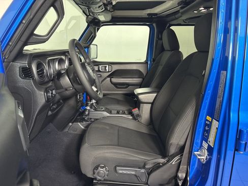Used 2023 Jeep Wrangler Unlimited Sport AWD/4WD image 15