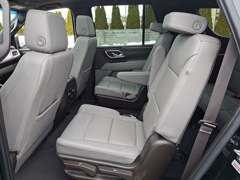 Used 2023 Chevrolet Tahoe Z71 w/ Luxury Package image 11