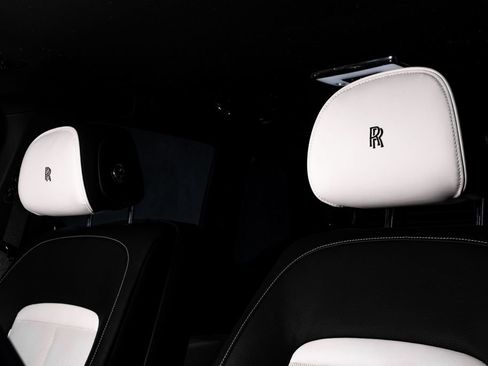 Used 2023 Rolls-Royce Cullinan AWD/4WD image 31