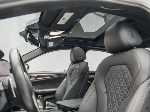 Used 2023 BMW 540i w/ M Sport Package image 36