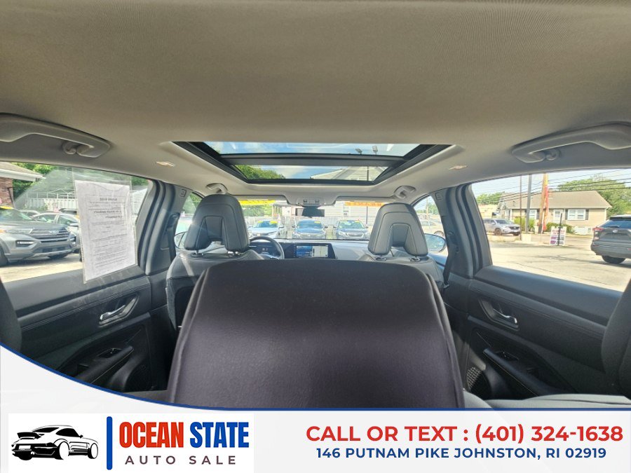 Used 2024 Nissan Ariya AWD image 19