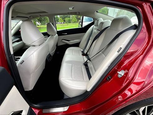 Used 2024 Nissan Altima 2.5 SL image 14