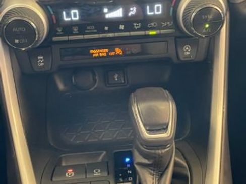 Used 2022 Toyota RAV4 XLE Premium FWD image 22