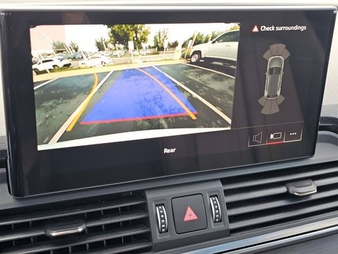 Used 2022 Audi Q5 2.0T Premium image 9