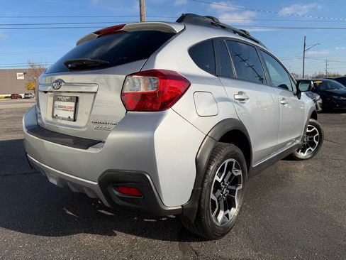 Used 2017 Subaru Crosstrek 2.0i Limited image 14