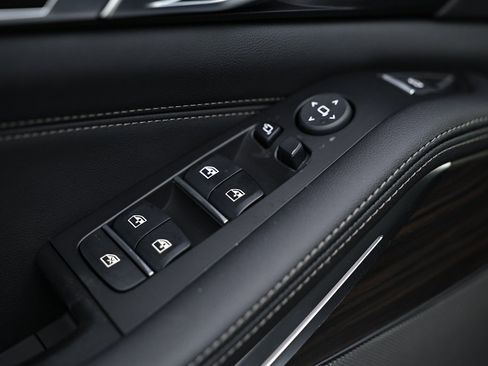 New 2026 BMW X5 xDrive40i w/ M Sport Package image 18