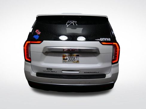 Used 2022 GMC Yukon XL Denali AWD/4WD image 4