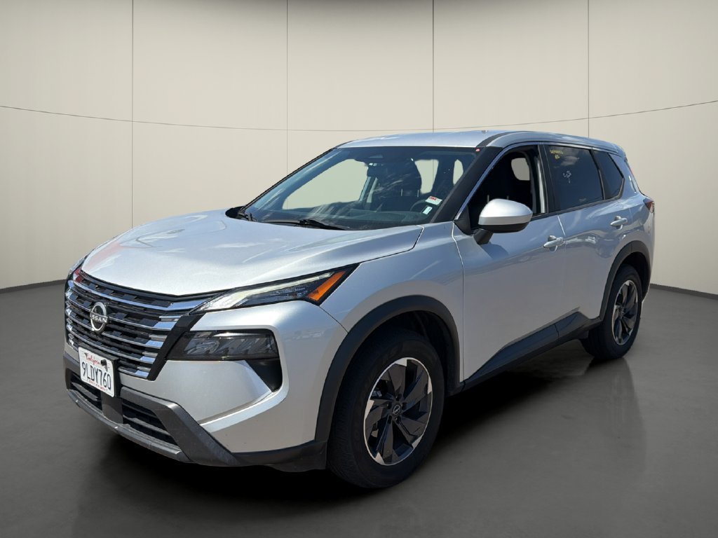 Used 2024 Nissan Rogue SV FWD image 3