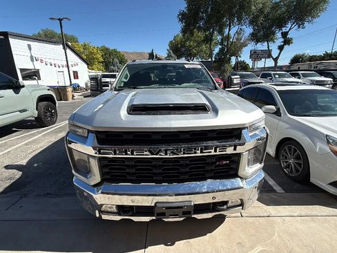 Used 2023 Chevrolet Silverado 2500 LT w/ All Star Edition AWD/4WD image 2
