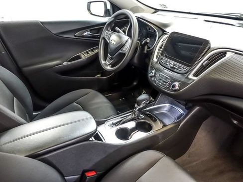 Used 2024 Chevrolet Malibu LT FWD image 30
