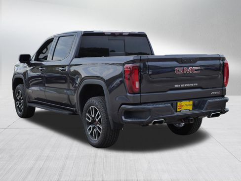 Used 2022 GMC Sierra 1500 AT4 w/ AT4 Premium Package AWD/4WD image 5