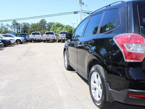 Used 2016 Subaru Forester 2.5i Premium w/ All-Weather Package AWD/4WD image 31