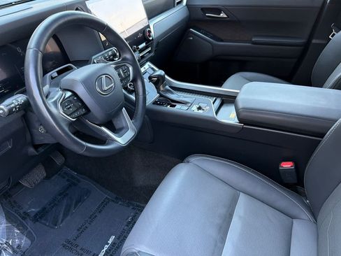 Certified 2024 Lexus GX 550 w/ Accessory Package (Z1) AWD/4WD image 11