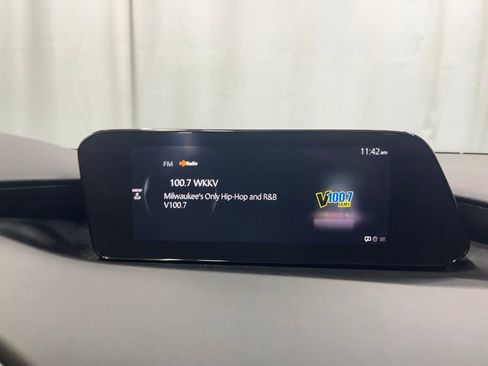 Used 2021 MAZDA MAZDA3 Premium Plus image 17