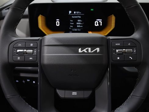 New 2027 Kia Seltos S FWD image 11