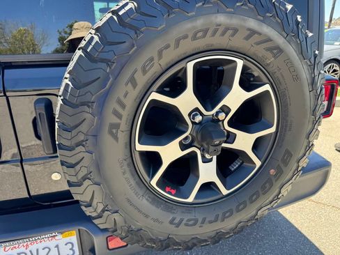 Used 2020 Jeep Wrangler Unlimited Rubicon AWD/4WD image 11